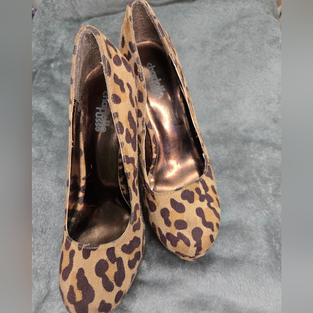 Charlotte Russe Leopard Heels size 6 - Picture 9 of 9